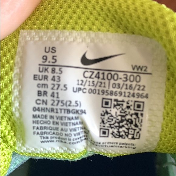 Men’s Nike Kyrie basketball shoes size 9.5 - Picture 4 of 4